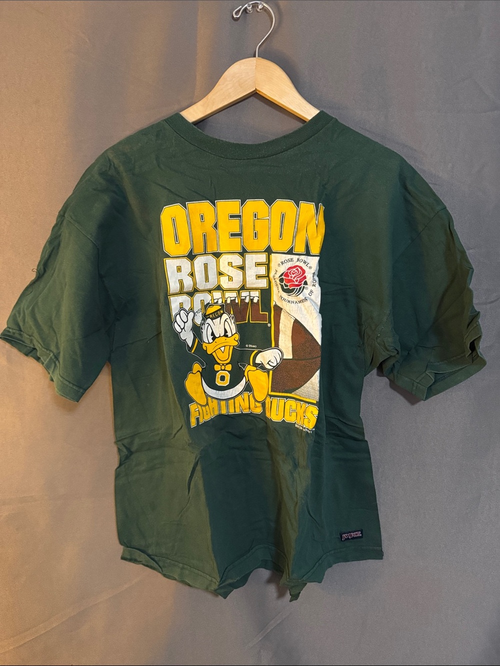 Jansport Men’s Green Oregon Rose Bowl Graphic Tee with Yellow Print